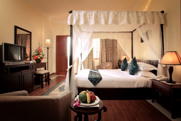 INTER-CONTINENTAL HOTEL 5*